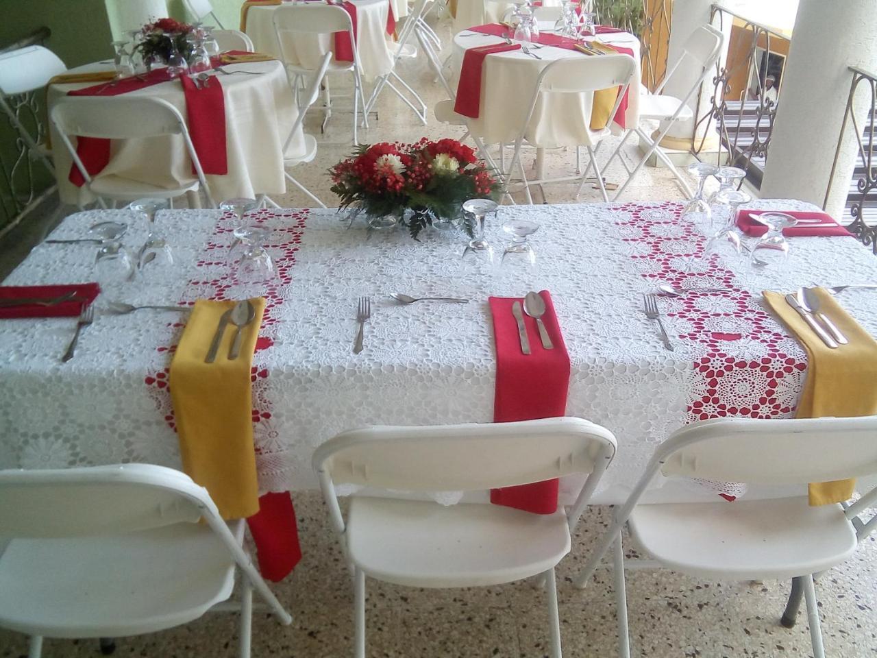 Palm Bay Guest House & Restaurant مونتيغو باي المظهر الخارجي الصورة